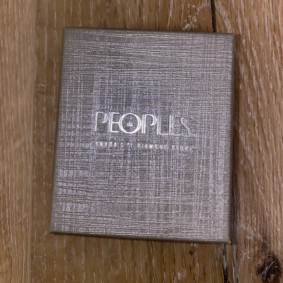 People’s Silver Amythest Stone Necklace - Picture 3 of 7